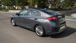 2017-hyundai-ioniq-hybrid (1).jpg
