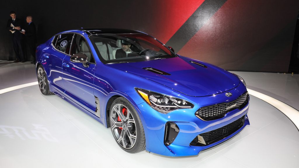 KIA Stinger GT презентован в Детройте